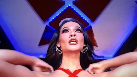 Snapshot of queenvalentinats chatting on February 11, 2:25 am ValentinaMoone online show from February 11, 2:25 am