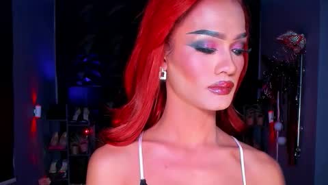 Snapshot of queenvalentinats chatting on February 10, 1:43 am ValentinaMoone online show from February 10, 1:43 am