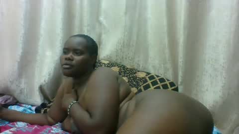 Snapshot of queenvivy chatting on June 30, 9:27 pm VIVIAN online show from June 30, 9:27 pm