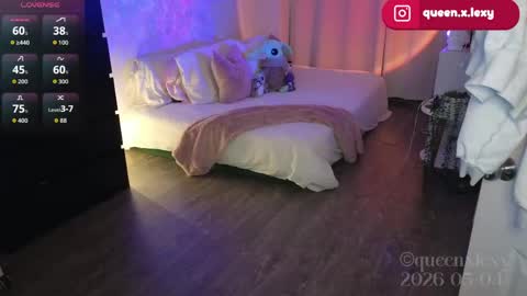 queenx_lexy online show from May 4, 9:44 pm