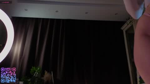 Snapshot of quennacindy chatting on December 14, 2:06 am Teri My favorite vibes 77 101 222 666 online show from December 14, 2:06 am