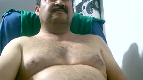 Snapshot of querubinrebelde chatting on December 28, 1:18 am Don Ramon online show from December 28, 1:18 am