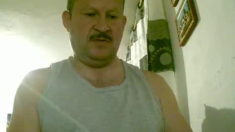 Snapshot of querubinrebelde chatting on September 17, 1:07 am Don Ramon online show from September 17, 1:07 am