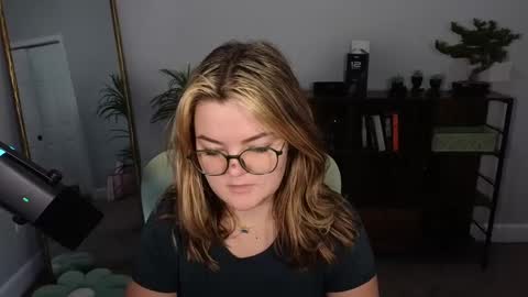 Bri online show from September 26, 3:43 am