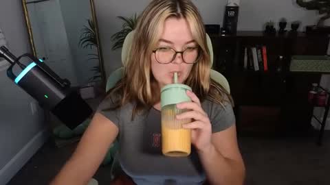 Bri online show from October 4, 2:42 am