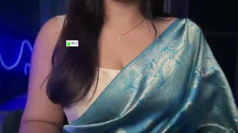 Snapshot of quest_queen chatting on May 6, 12:30 am zaara online show from May 6, 12:30 am