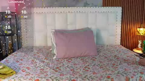 Snapshot of quickhookupp chatting on July 2, 2:55 am quickhookupp online show from July 2, 2:55 am