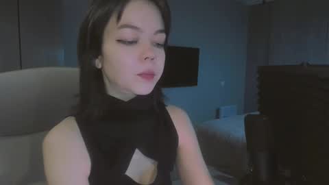 quietluxury online show from December 17, 11:16 am