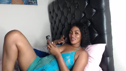 quin online show from May 6, 6:35 pm