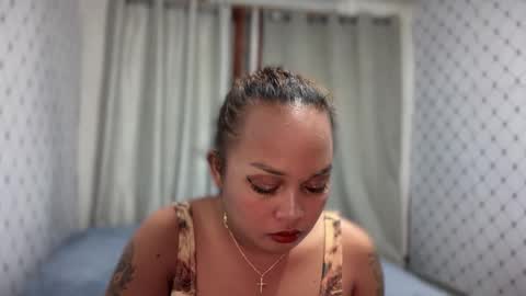 Snapshot of quinn_debzy chatting on September 25, 1:48 pm Debzy online show from September 25, 1:48 pm