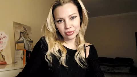 qurli24 online show from February 25, 5:36 pm