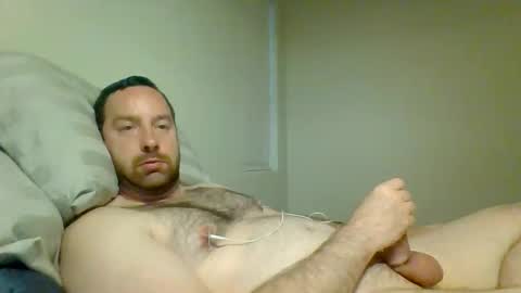 qwertyuiop1357900 online show from April 13, 1:11 am