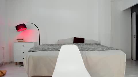 r00xvel online show from December 13, 7:47 am