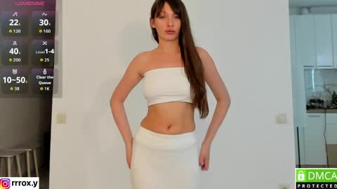 r00xvel online show from April 14, 6:30 am