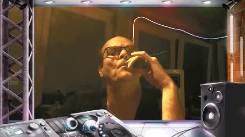 dj mike online show from November 15, 10:26 pm