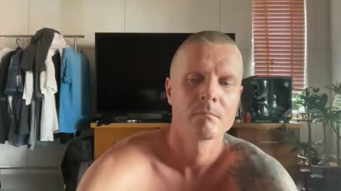 Snapshot of rabbit_eyes69 chatting on May 6, 4:41 am rabbit_eyes69 online show from May 6, 4:41 am