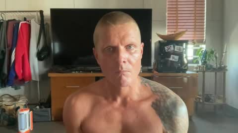 Snapshot of rabbit_eyes69 chatting on June 13, 8:01 am rabbit_eyes69 online show from June 13, 8:01 am