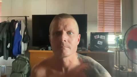 Snapshot of rabbit_eyes69 chatting on June 21, 5:32 am rabbit_eyes69 online show from June 21, 5:32 am
