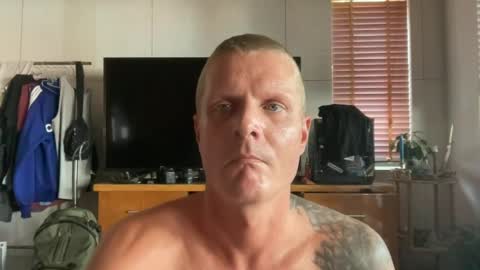 Snapshot of rabbit_eyes69 chatting on June 26, 6:07 am rabbit_eyes69 online show from June 26, 6:07 am