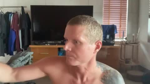 Snapshot of rabbit_eyes69 chatting on July 7, 9:46 am rabbit_eyes69 online show from July 7, 9:46 am
