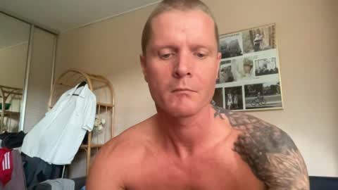 Snapshot of rabbit_eyes69 chatting on August 8, 2:52 pm rabbit_eyes69 online show from August 8, 2:52 pm