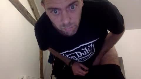 Snapshot of rabouin95400 chatting on February 27, 7:47 pm rabouin95400 online show from February 27, 7:47 pm