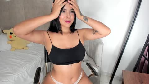 Snapshot of rachaeldeckard chatting on December 2, 2:31 am natalia - online show from December 2, 2:31 am