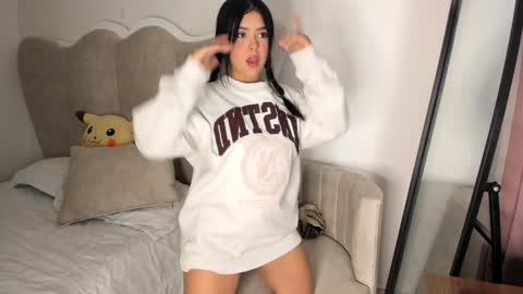 Snapshot of rachaeldeckard chatting on December 24, 4:44 am natalia - online show from December 24, 4:44 am