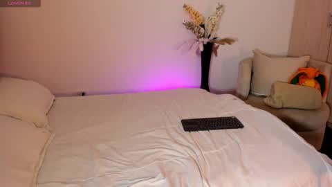 Snapshot of rachaeldeckard chatting on September 10, 6:24 am natalia - online show from September 10, 6:24 am