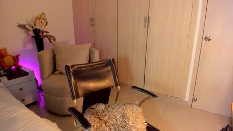 Snapshot of rachaeldeckard chatting on October 10, 3:16 am natalia - online show from October 10, 3:16 am