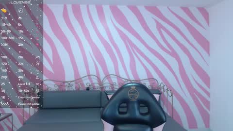 Snapshot of rachel_deal chatting on February 11, 11:12 pm Rachel online show from February 11, 11:12 pm