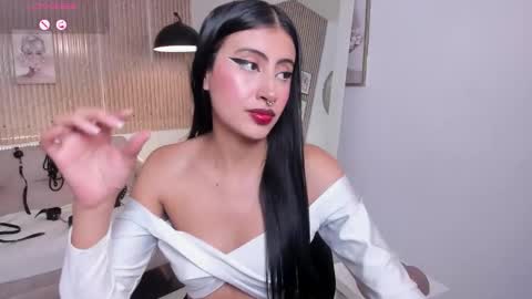 Snapshot of rachel_es chatting on December 5, 6:00 am RACHEL ES online show from December 5, 6:00 am