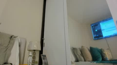 Snapshot of rachel_evans_xx chatting on May 22, 8:58 pm rachel online show from May 22, 8:58 pm