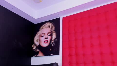  DALIANA  online show from April 22, 12:07 pm