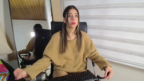 Rachell online show from February 5, 3:34 am