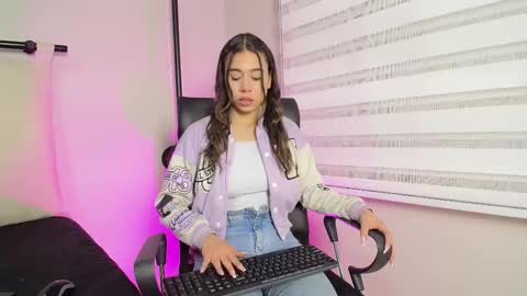 Rachell online show from March 2, 3:34 am