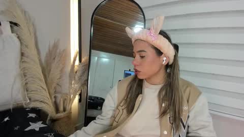 Rachell online show from October 26, 3:45 am