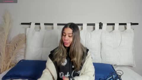 Rachell online show from January 6, 3:43 am