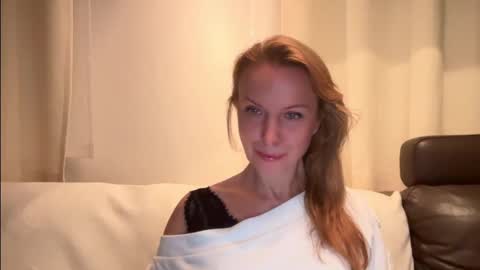Snapshot of rachelldelicious chatting on January 22, 4:33 pm Rachel online show from January 22, 4:33 pm