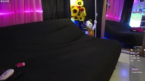 rachellk online show from October 12, 10:47 am