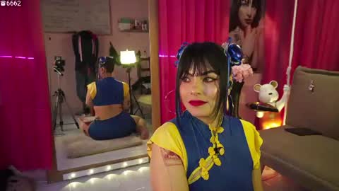 Snapshot of rachellkors_ chatting on July 10, 9:12 am rachellk online show from July 10, 9:12 am