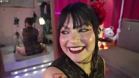 Snapshot of rachellkors_ chatting on July 12, 6:54 pm rachellk online show from July 12, 6:54 pm