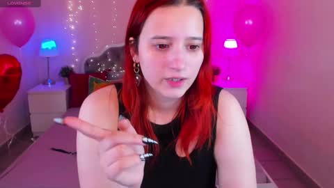 Snapshot of rachelpirce chatting on February 11, 5:05 am Rachel online show from February 11, 5:05 am