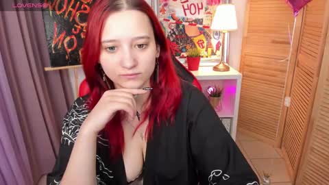 Snapshot of rachelpirce chatting on March 9, 5:33 am Rachel online show from March 9, 5:33 am