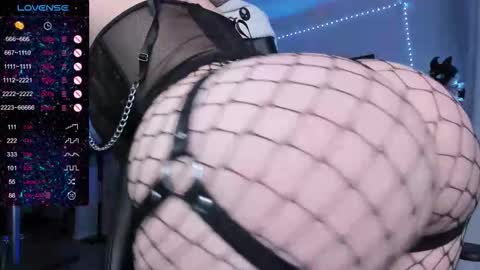  Miko Pleasee help me get 100 likes online show from January 10, 10:17 am