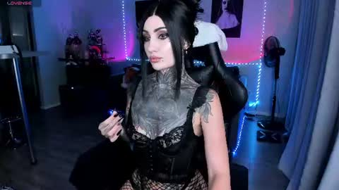  Miko Pleasee help me get 100 likes online show from August 9, 9:03 am