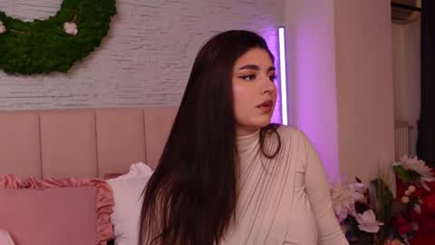 RachelSwaan online show from September 21, 5:20 am