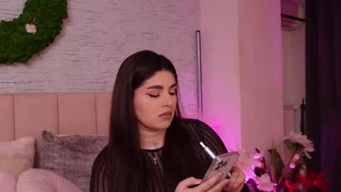 RachelSwaan online show from November 25, 7:41 am