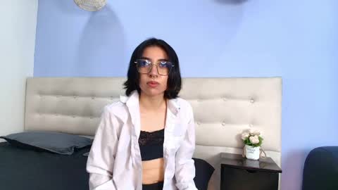 Snapshot of raechel_morgan chatting on May 12, 12:46 pm Reachel online show from May 12, 12:46 pm