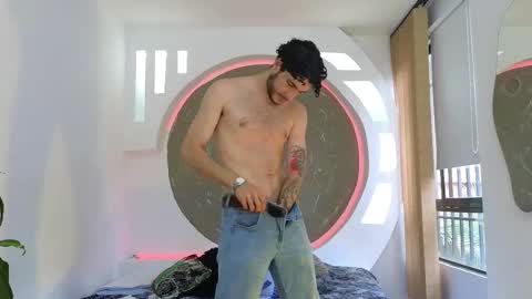 Snapshot of rafael_mendez chatting on October 28, 8:55 pm R A F A E L online show from October 28, 8:55 pm